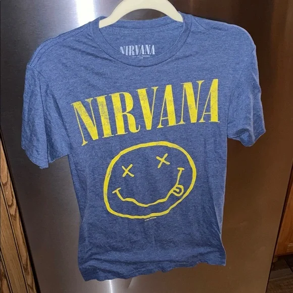 NIRVANA T-Shirt 🤪 - Picture 3 of 11